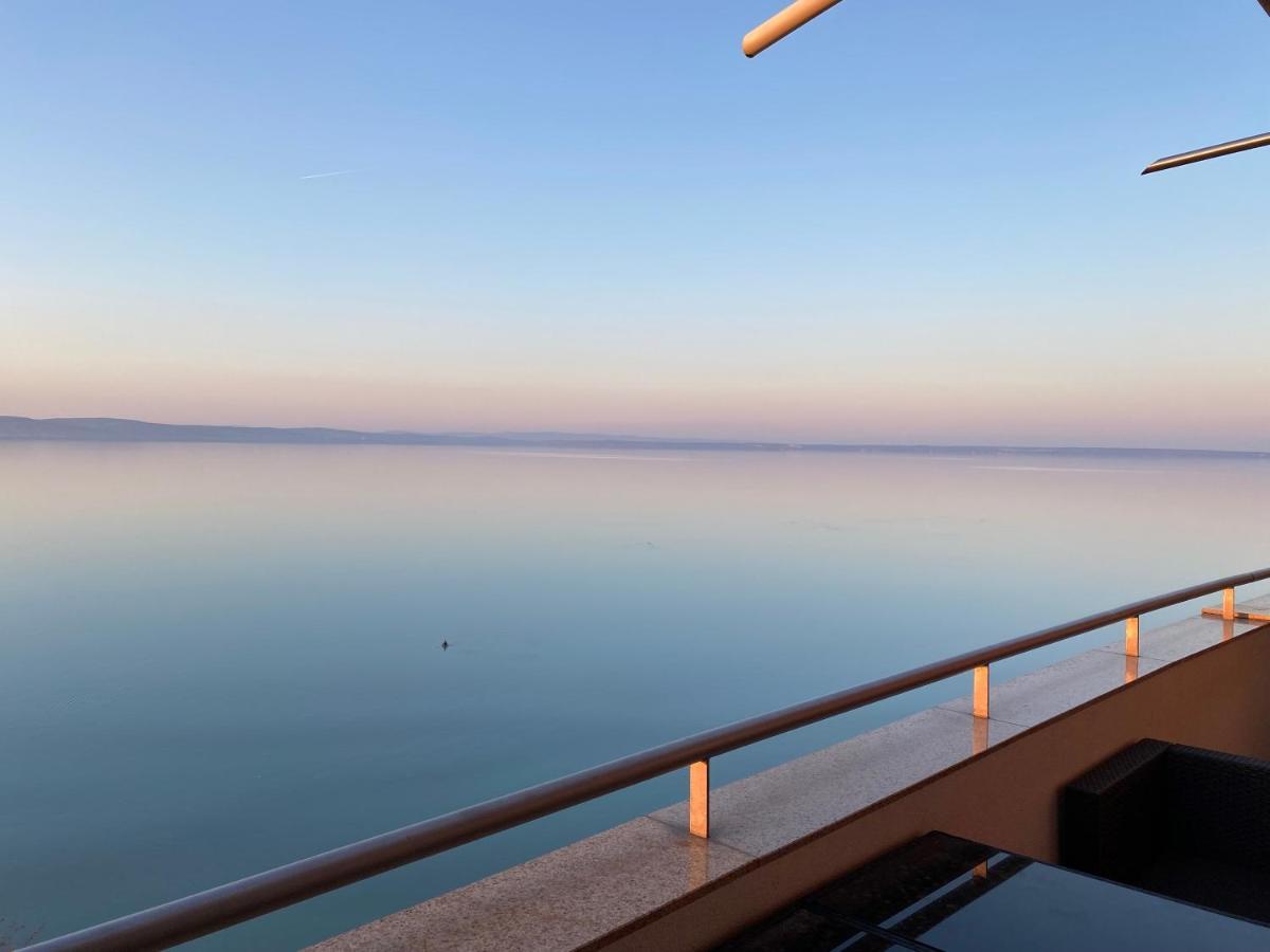 Myflat Club 218 Golden Beach Wellness Apartment Шиофок Экстерьер фото